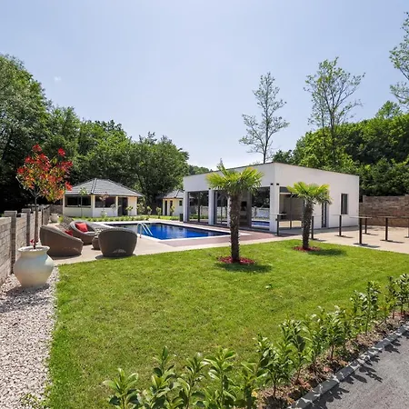 Vikendica Diamond One