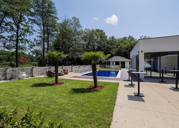 Diamond One Vikendica