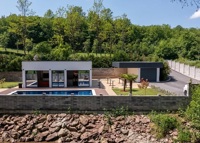 Vikendica Diamond One